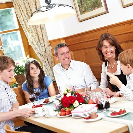 Hotel Sonne Neuendettelsau